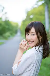 Shunka Ayami: Radiant Charm & Natural Beauty in Graphis Gals Beautiful Boty Part01 - image 8
