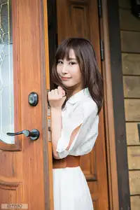 Shunka Ayami: Radiant Charm & Natural Beauty in Graphis Gals Beautiful Boty Part01 - image 3