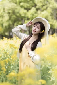 Golden Hour Glow: Ethereal Portrait Photography in Sun-Drenched Flower Fields – Art Language Vol.9109 featuring Model Xiao Yi - image 21