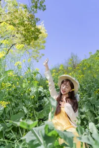 Golden Hour Glow: Ethereal Portrait Photography in Sun-Drenched Flower Fields – Art Language Vol.9109 featuring Model Xiao Yi - image 3