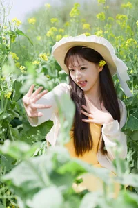 Golden Hour Glow: Ethereal Portrait Photography in Sun-Drenched Flower Fields – Art Language Vol.9109 featuring Model Xiao Yi - image 22
