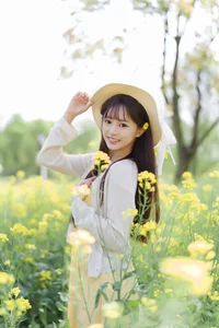 Golden Hour Glow: Ethereal Portrait Photography in Sun-Drenched Flower Fields – Art Language Vol.9109 featuring Model Xiao Yi - image 1