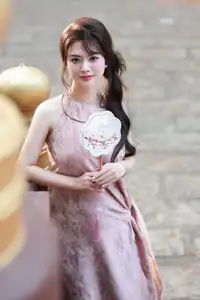 Enchanting Vietnamese Beauty: A Graceful Portrait in Modern Traditional Dress and Fan - image 7