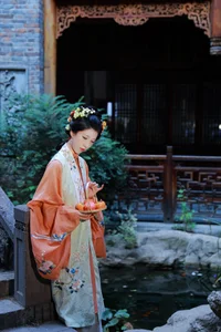 Exploring Elegance in YiTuYu Art Language Vol.7968 with Model Bie Qiu Yue - image 22