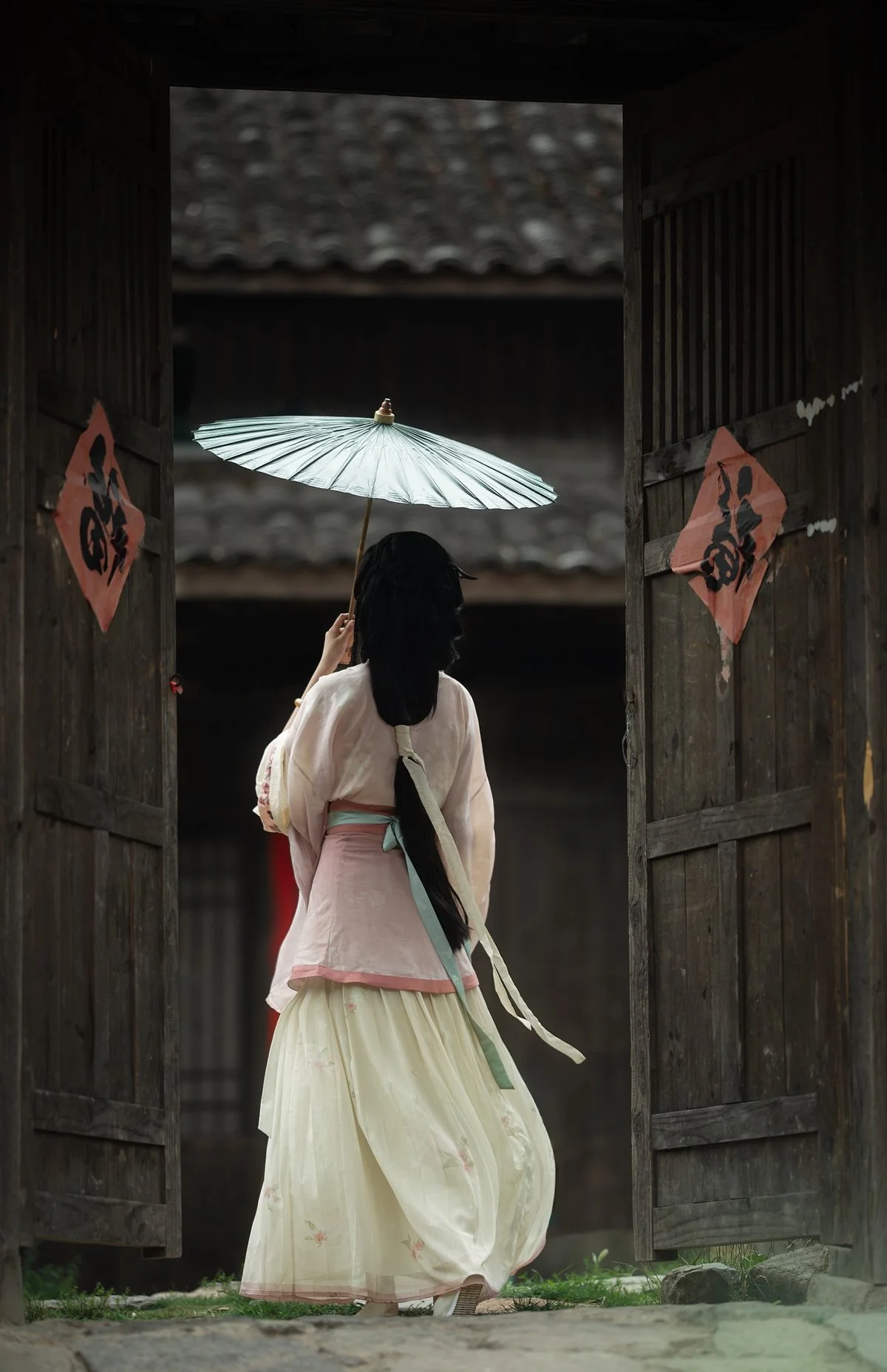 Ting Er in YiTuYu Art Language Vol.5198: Exploring Grace and Expression