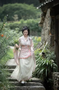 Ting Er in YiTuYu Art Language Vol.5198: Exploring Grace and Expression - image 2