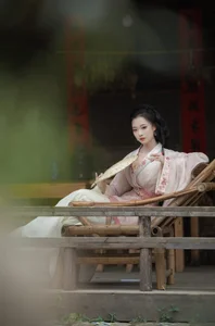 Ting Er in YiTuYu Art Language Vol.5198: Exploring Grace and Expression - image 1
