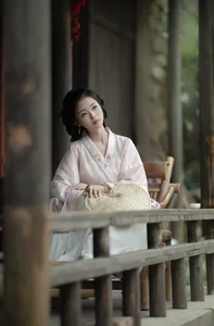Ting Er in YiTuYu Art Language Vol.5198: Exploring Grace and Expression - image 5