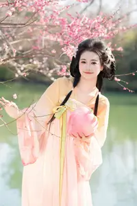 Shu Shu Jiang's Grace Amidst Blooming Plum Blossoms - YiTuYu Art Language Vol.8769 - image 31