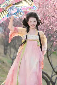 Shu Shu Jiang's Grace Amidst Blooming Plum Blossoms - YiTuYu Art Language Vol.8769 - image 11