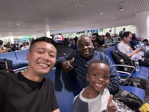 Heartwarming Journey: African Boy Explores Vietnam's Stunning Landscapes and Delicious Street Food - image 4