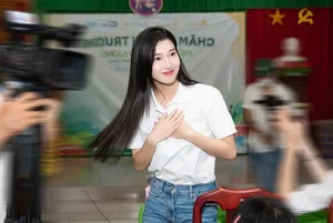 Vietnamese Beauty Queens and Academic Excellence: Discover the Stars from the Same School as Olympia Champions - image 5