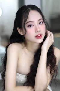 Vietnamese Beauty Queens and Academic Excellence: Discover the Stars from the Same School as Olympia Champions - image 11