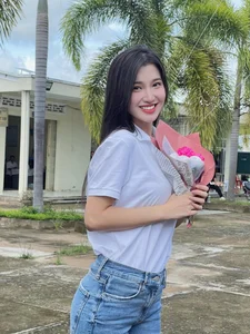 Vietnamese Beauty Queens and Academic Excellence: Discover the Stars from the Same School as Olympia Champions - image 6