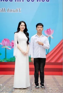 Vietnamese Beauty Queens and Academic Excellence: Discover the Stars from the Same School as Olympia Champions - image 7