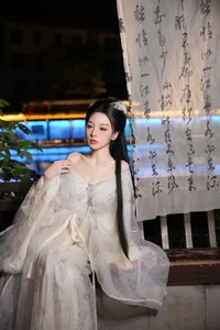 YiTuYu Art Language Vol.10433: Capturing the Charisma of YY - image 4