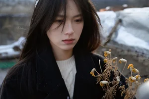 YiTuYu Art Language Vol.10393: Featuring Model Yi Ming - Elegant Portrait Gallery - image 8
