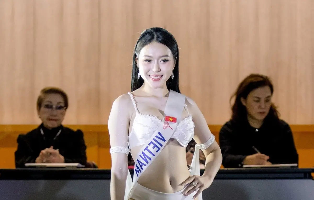 Miss Kieu Duy Shines Bright in National Costume at Miss International 2025