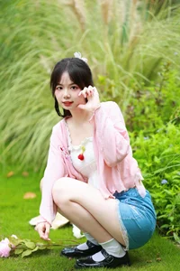 Contemporary Portraiture Featuring Mu Yan Se Cc in YiTuYu Art Language Vol.5623 - image 37