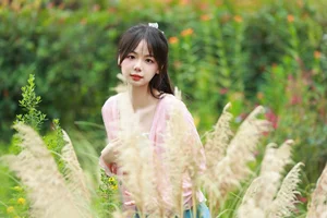 Contemporary Portraiture Featuring Mu Yan Se Cc in YiTuYu Art Language Vol.5623 - image 2