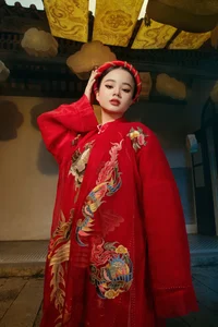 Celebrating Vietnamese Heritage: The Stunning Bach Phung Cat Tuong Ao Dai at Hue Festival 2024 - image 5