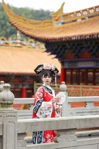 Captivating Visuals in YiTuYu Art Language Vol.6541 with Wo Shi Xiao Sui Sui - image 11