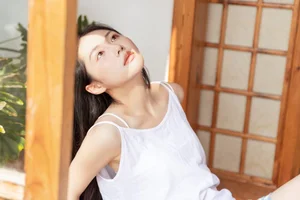 Discover Elegance in YiTuYu Art Language Vol.4555 Featuring Model Zora - image 26