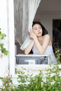 Discover Elegance in YiTuYu Art Language Vol.4555 Featuring Model Zora - image 3