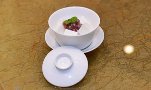 Exploring Authentic Cantonese Culinary Excellence at a Michelin-Starred Destination in Saigon - image 4