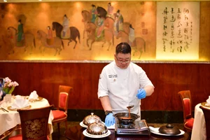 Exploring Authentic Cantonese Culinary Excellence at a Michelin-Starred Destination in Saigon - image 5
