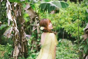 Elegant Portraiture in YiTuYu Art Language Vol.4609 featuring Lin Lin - image 15