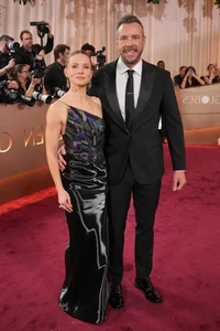 Most Romantic Celebrity Couples on the 2026 Golden Globes Red Carpet - image 5
