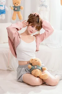 Visual Storytelling in YiTuYu Art Language Vol.7531 Featuring Sai Xi Xi Li Ma - image 0