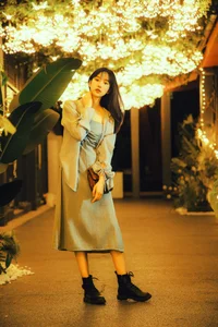 Elegant Moonlight Photography: YiTuYu Art Language Vol.9152 featuring Model Jian Xiao Cheng (44 High-Quality Images) - image 38