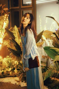 Elegant Moonlight Photography: YiTuYu Art Language Vol.9152 featuring Model Jian Xiao Cheng (44 High-Quality Images) - image 11