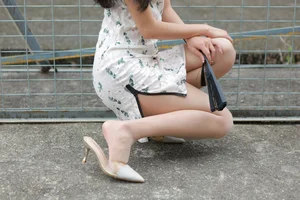 IESS Wan Ping Traditional Qipao Beauty: A Fusion of Classical Elegance and Modern Style - image 7