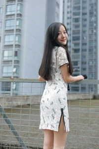 IESS Wan Ping Traditional Qipao Beauty: A Fusion of Classical Elegance and Modern Style - image 10
