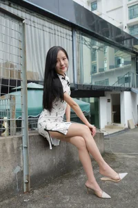 IESS Wan Ping Traditional Qipao Beauty: A Fusion of Classical Elegance and Modern Style - image 16