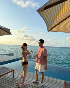 Hot Girl Ly Pham Glows in Bikini During Romantic Getaway with Her Pilot Husband - image 3