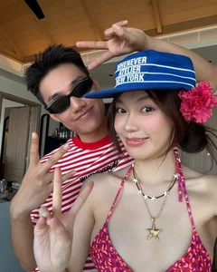 Hot Girl Ly Pham Glows in Bikini During Romantic Getaway with Her Pilot Husband - image 6