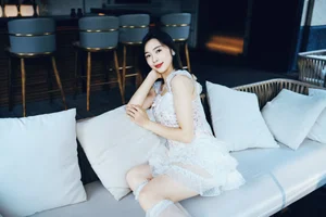 YiTuYu Art Language Vol.10471 Featuring Yi Ming: A Stunning 14-Page Photography Gallery - image 13