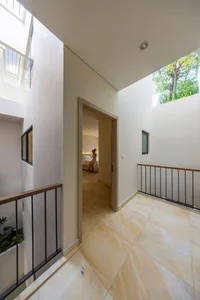 Urban Greenery: Designing Lush Townhouse Oases Amidst the Concrete Jungle - image 6