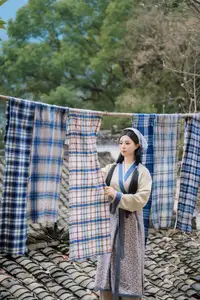Zhang Ying: Rustic Charm of a Traditional Farm Girl - YiTuYu Vol.8653 - image 3