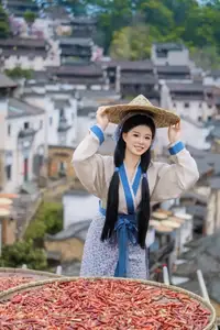 Zhang Ying: Rustic Charm of a Traditional Farm Girl - YiTuYu Vol.8653 - image 0