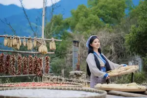 Zhang Ying: Rustic Charm of a Traditional Farm Girl - YiTuYu Vol.8653 - image 14