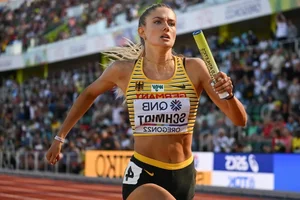 Alica Schmidt: The World’s Most Glamorous Athlete Sets Her Sights on the Paris 2024 Olympic Games - image 3
