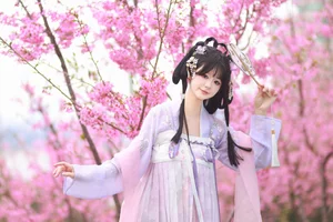 YiTuYu Art Language Vol.6821: Bu Ke Ai De He He Miao Photography Collection - image 0