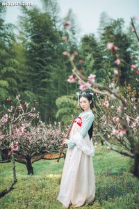YiTuYu Art Language Vol.4056: A Stunning Visual Journey Featuring Fan Fan - image 12
