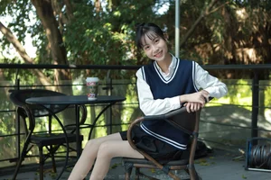 Tuan Tuan Pure Jade Academy Style IESS Collection - image 4