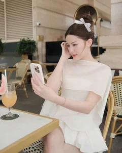 The Impeccable Elegance of Tang My Han: Redefining the Modern Lady Aesthetic - image 0